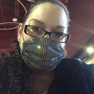 Meet your Posher, Shannon